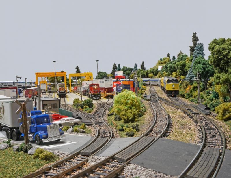 COMPLETED CN Covipan Intermodal Yard Model Railroad Hobbyist magazine